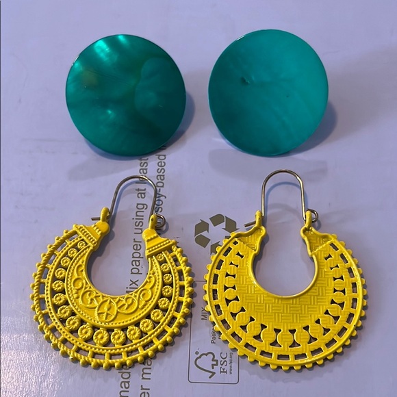Jewelry - Yellow and Teal Earrings Set